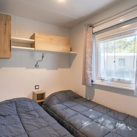 Mh 169 Ronce Les Bains Campsite La Tremblade